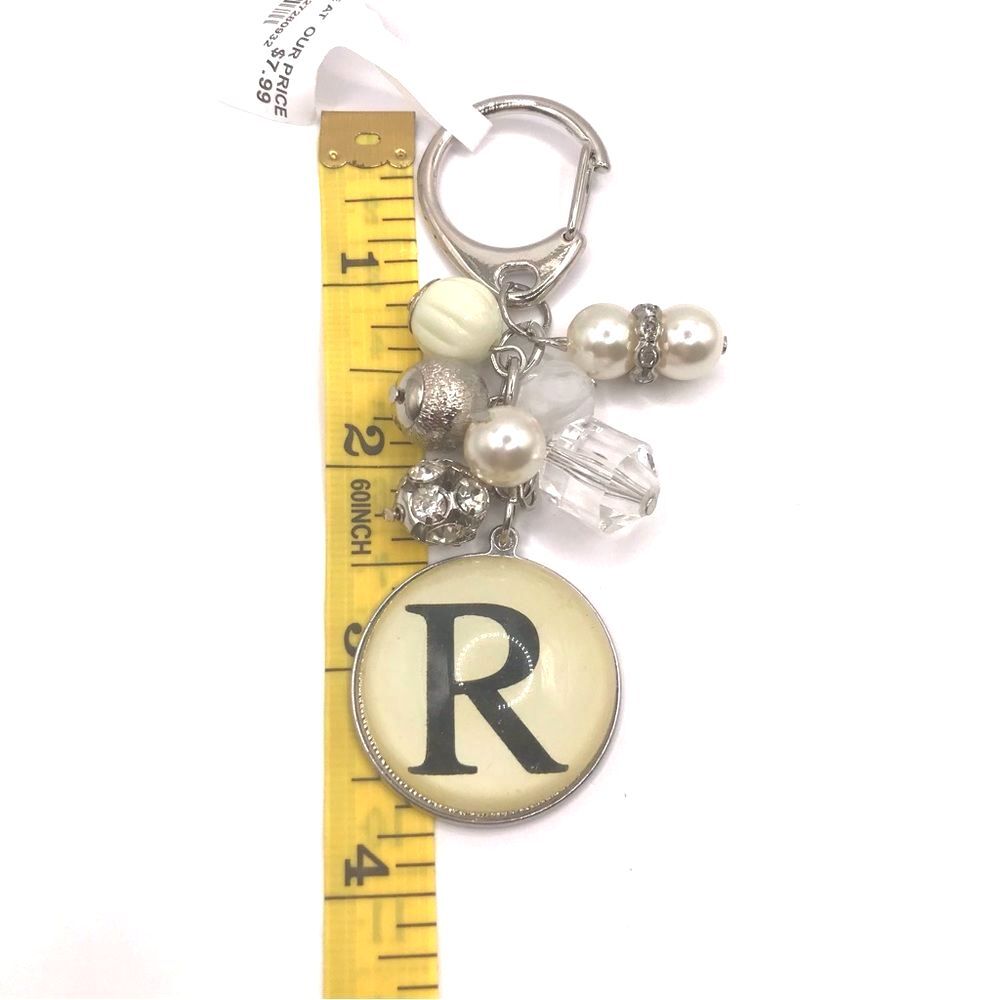 Silver Chic Initial R Keychain Car Accessory - Picture 6 of 6